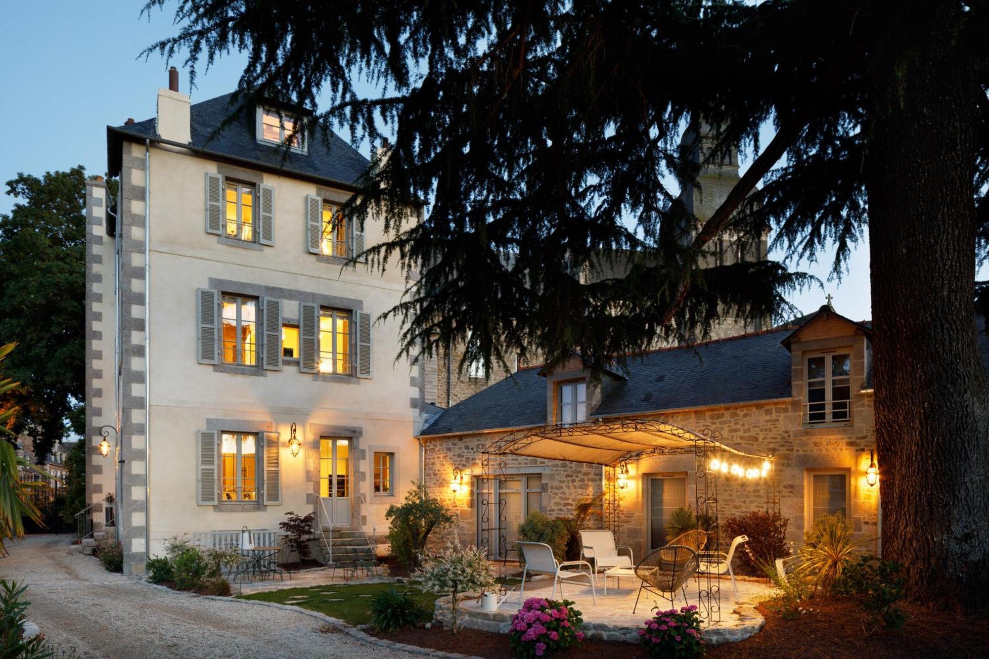 Clos Du Cedre - Chambres D'Hotes D'Exception, Luxury B&B A Dinan Exterior photo